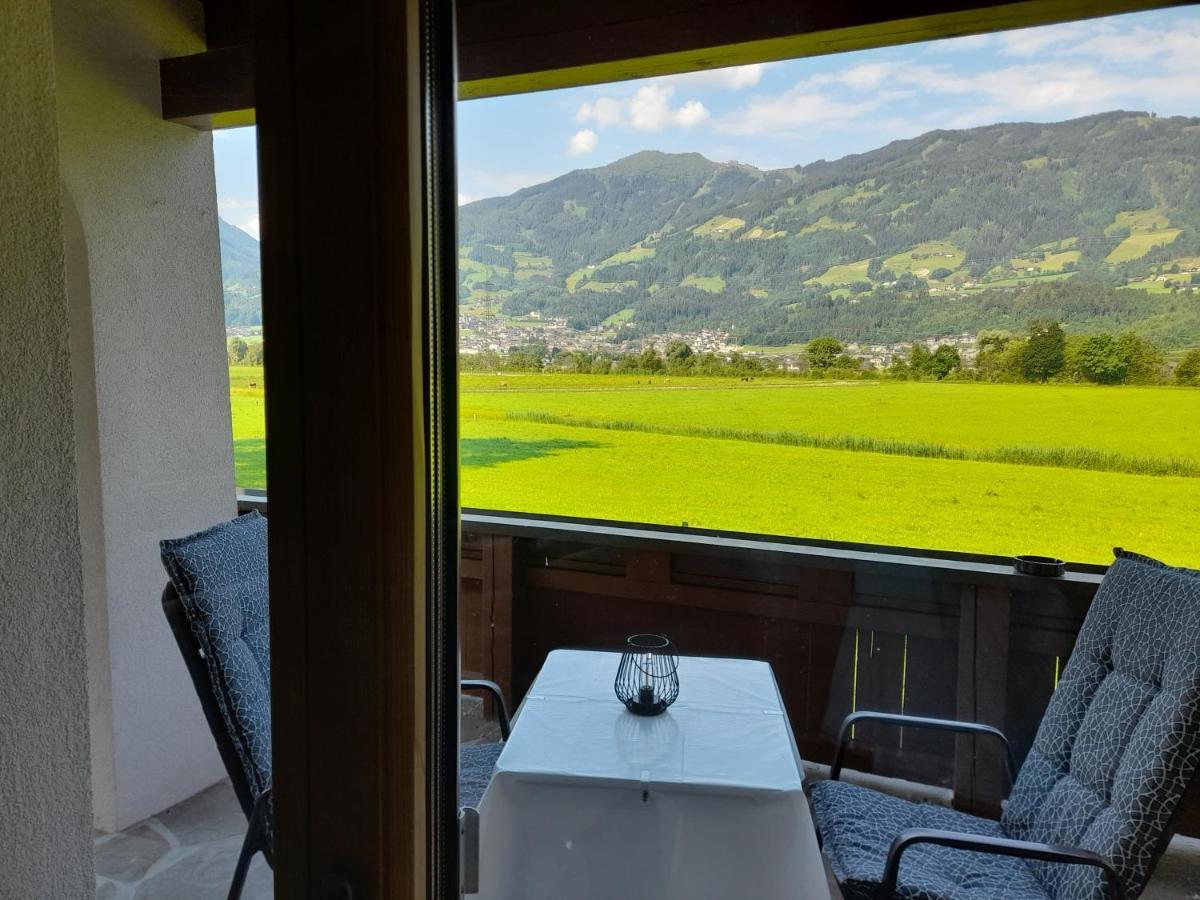 Ferienwohnung Rose Hart im Zillertal Exterior foto