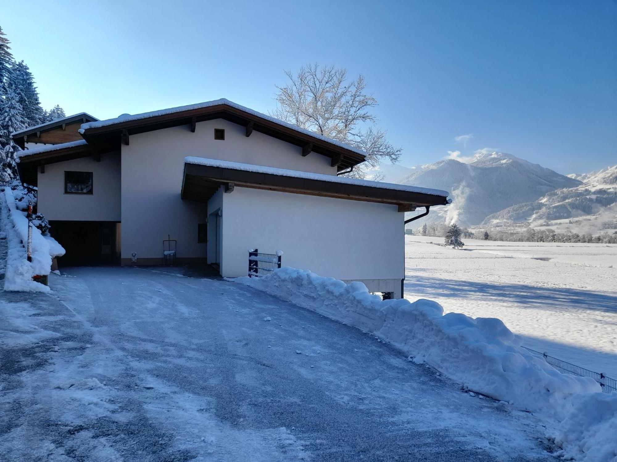 Ferienwohnung Rose Hart im Zillertal Exterior foto